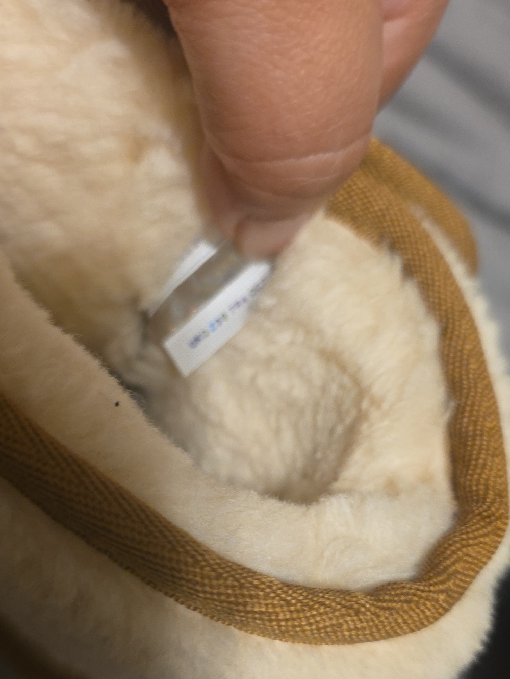 Ugg Jona Short Boots NIB 8 - Picture 2 of 5